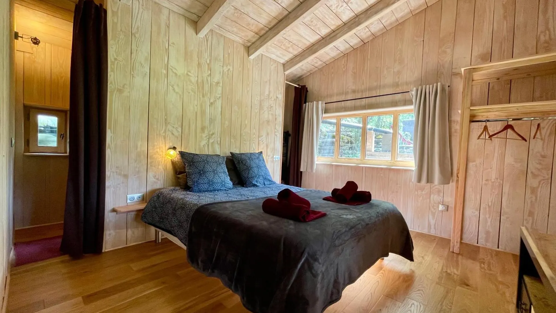Ecogite Lalalandes Aveyron Saint-Parthem Villa